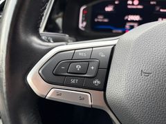 Fahrzeugabbildung Volkswagen T6.1 Multivan Generation Six - Standhzg*Navi*ACC