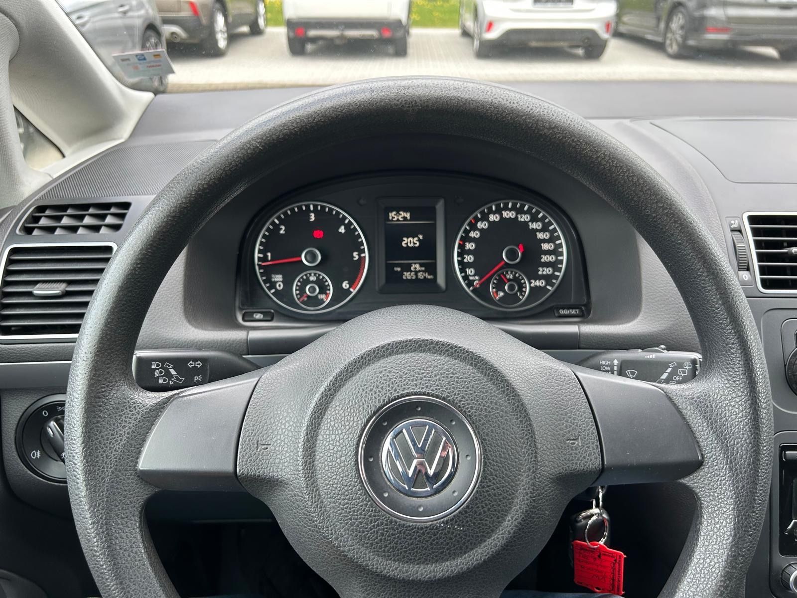 Fahrzeugabbildung Volkswagen Touran 1.6 TDI°7 Sitzer°Shz°Klimaauto.°2.Hand°