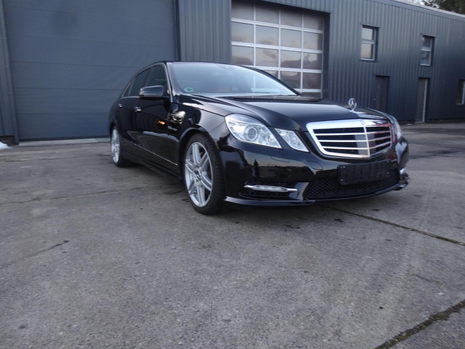 Mercedes-Benz E 500 4,7l V8 BITURBO AMG Paket Innen u Außen HK