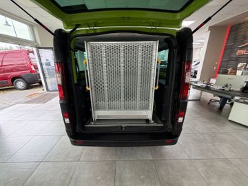Opel Vivaro - 2