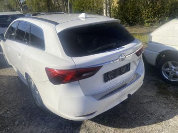 Toyota Avensis - 4