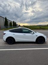 Tesla Model Y RWD | TÜV neu | Garantie - Tesla: Garantie