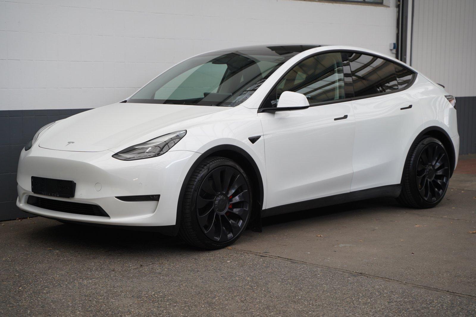 Tesla Model Y Performance, 1.Hand,