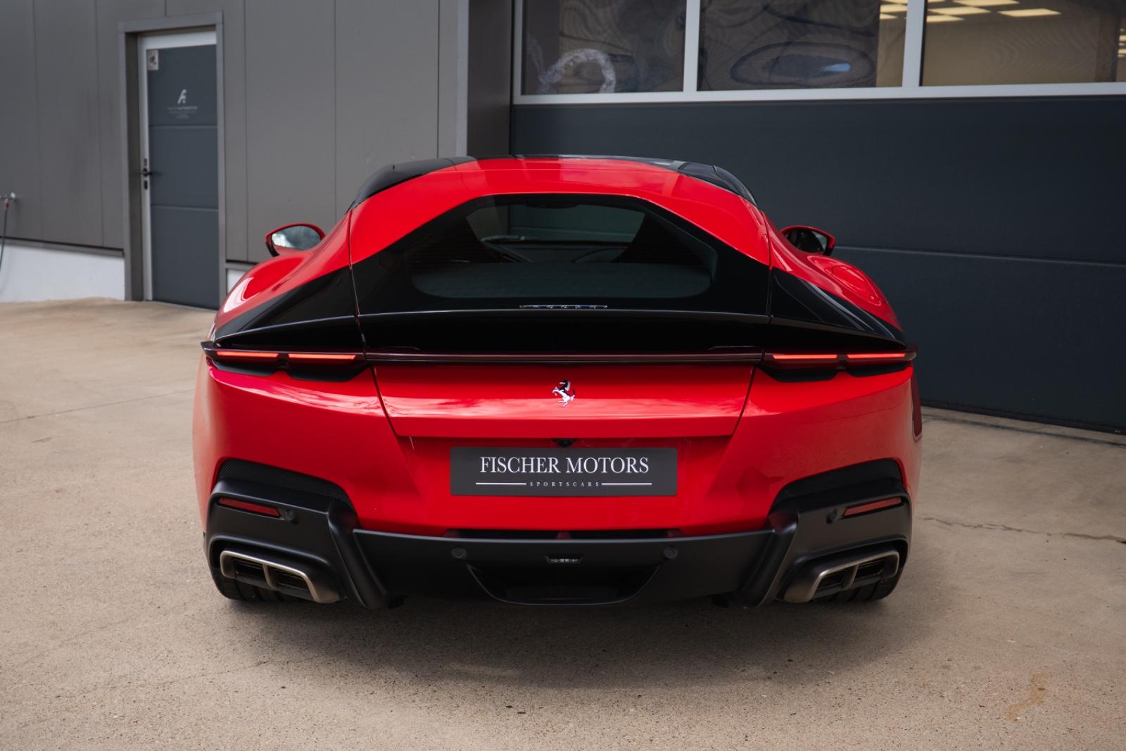 Ferrari LIFT/CARBON/RACING SEATS/ACC