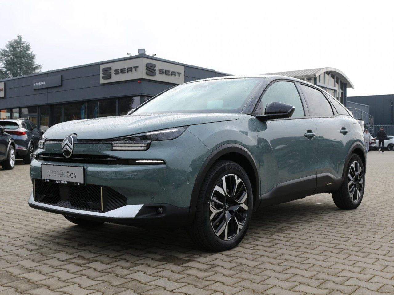 Fahrzeugabbildung Citroën ë-C4 156 Max