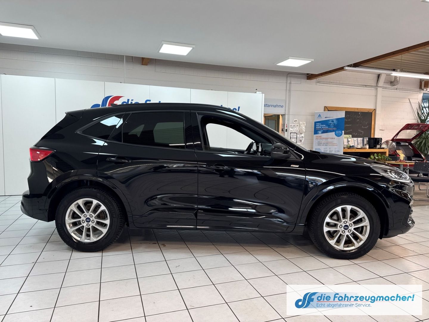 Fahrzeugabbildung Ford Kuga ST-Line HUD Navi Digitales Cockpit LED Blen