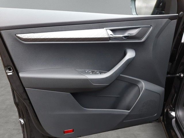 Fahrzeugabbildung Skoda Karoq Tour 1.5TSI DSG AHK Matrix Kamera Navi