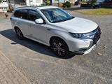 Mitsubishi Plug-in Hybrid Outlander 2.4 MIVEC PLUG-IN H... - Mitsubishi Plug-in Hybrid Outlander von privat