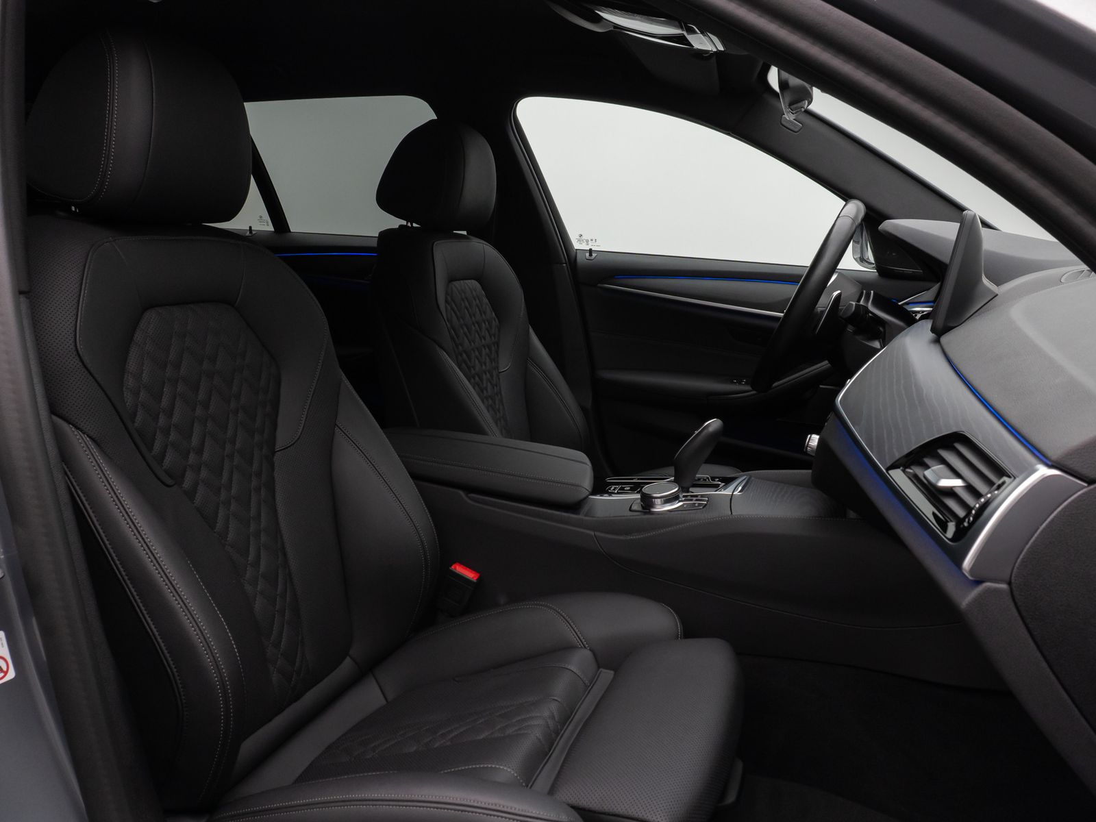 Fahrzeugabbildung BMW 540d xD M Sport Kamera Laser HUD DAB H/K Komfort