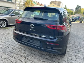 Volkswagen Golf - 6