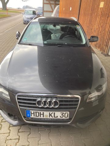 Audi A4 Avant Ambition