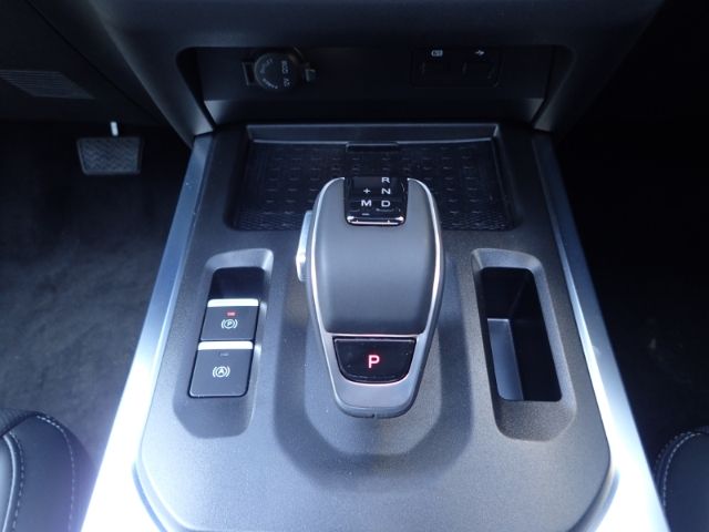 Fahrzeugabbildung BAW 212 TCI 4WD Grün/Schwarz/Grau Leder Digitales Co