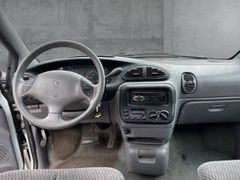 Fahrzeugabbildung Grand Voyager 2.4 Automatik 7 Sitze