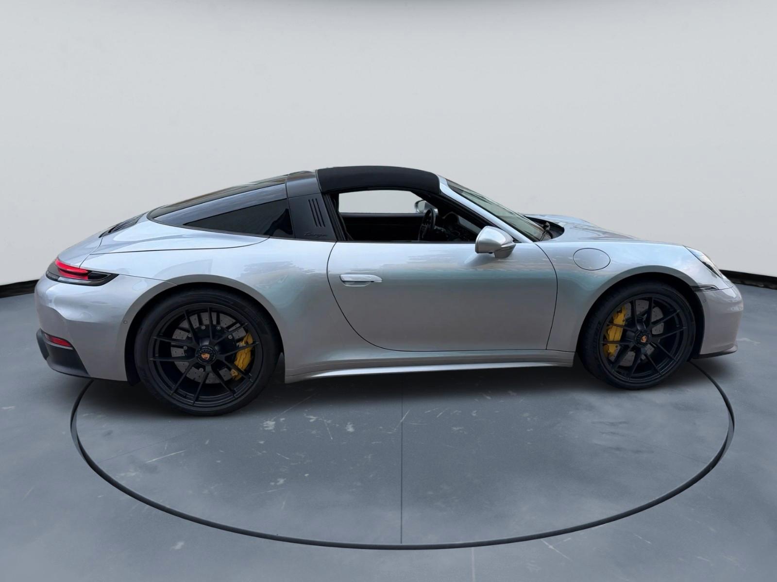 Porsche .2 911 Targa 4 GTS T-Hybrid BURMESTER PCCB LIFT