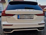 Volvo V60 T5 Geartronic R-Design - weiße Volvo V60