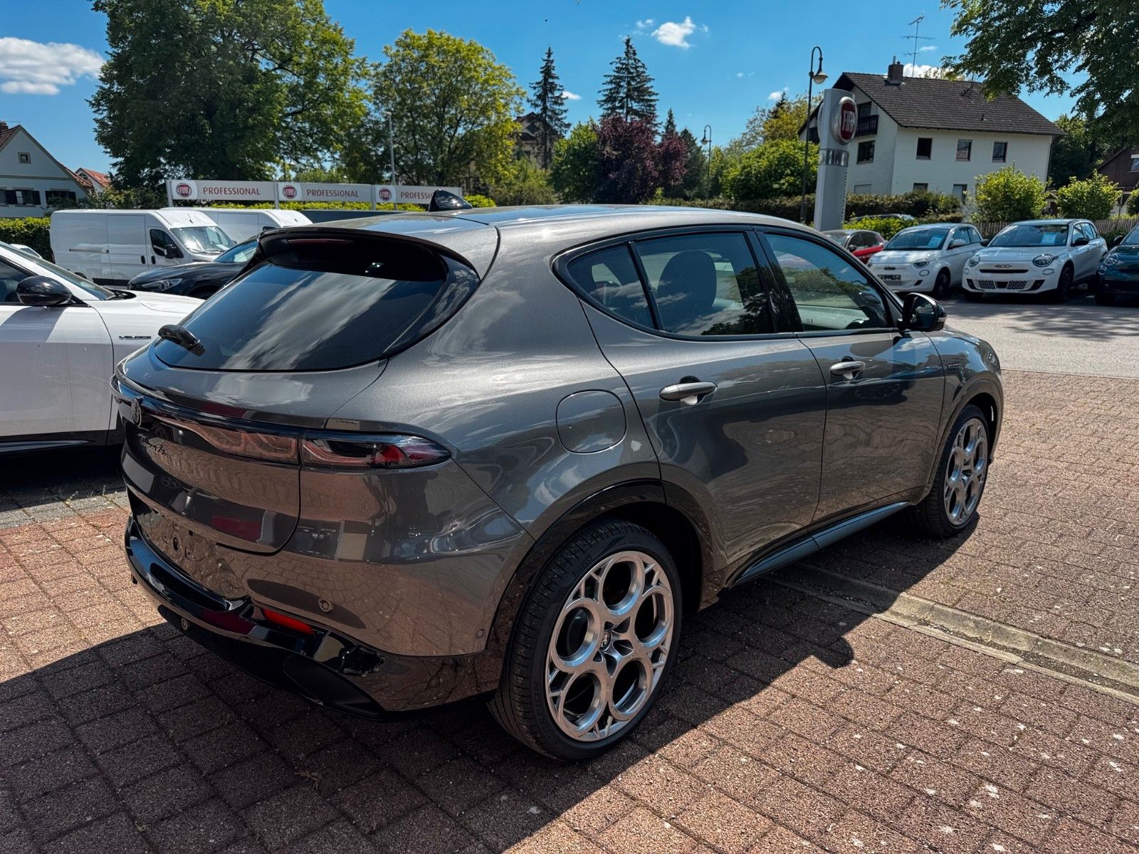 Fahrzeugabbildung Alfa Romeo Tonale Ibrida MY25 VELOCE 1.5 160ps Sitzkühlung