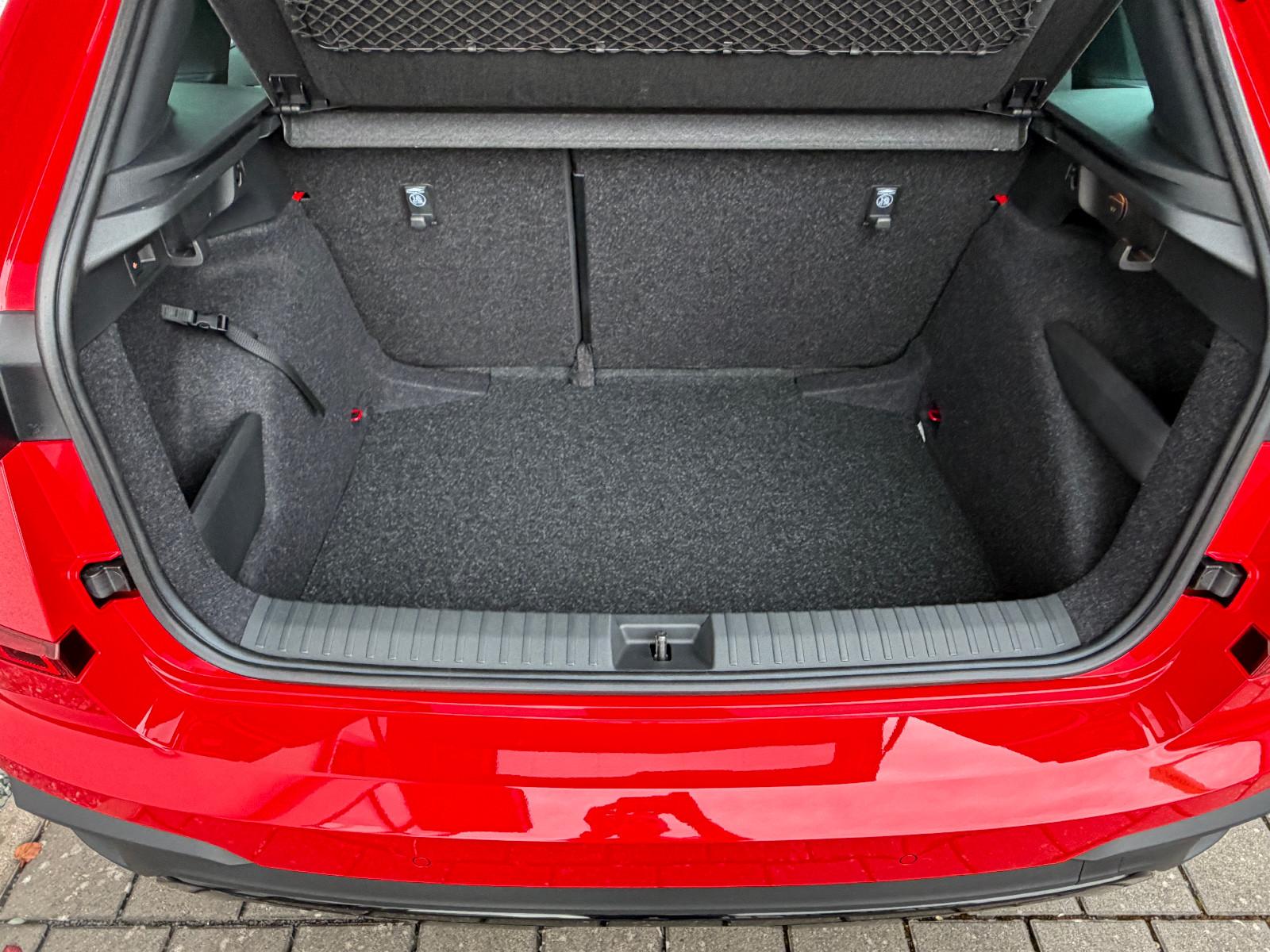 Skoda Kamiq 1.0 TSI DSG Monte Carlo (Pano,AHK,5/100)