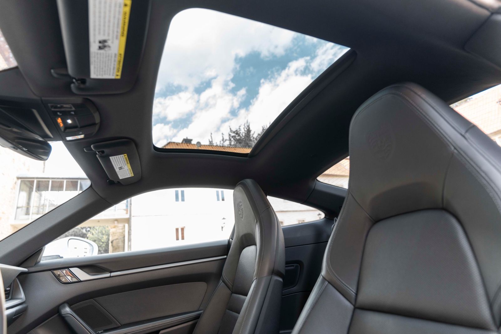 Fahrzeugabbildung Porsche 911 Carrera 992 BOSE SPORT-CHRONO PASM CARPLAY