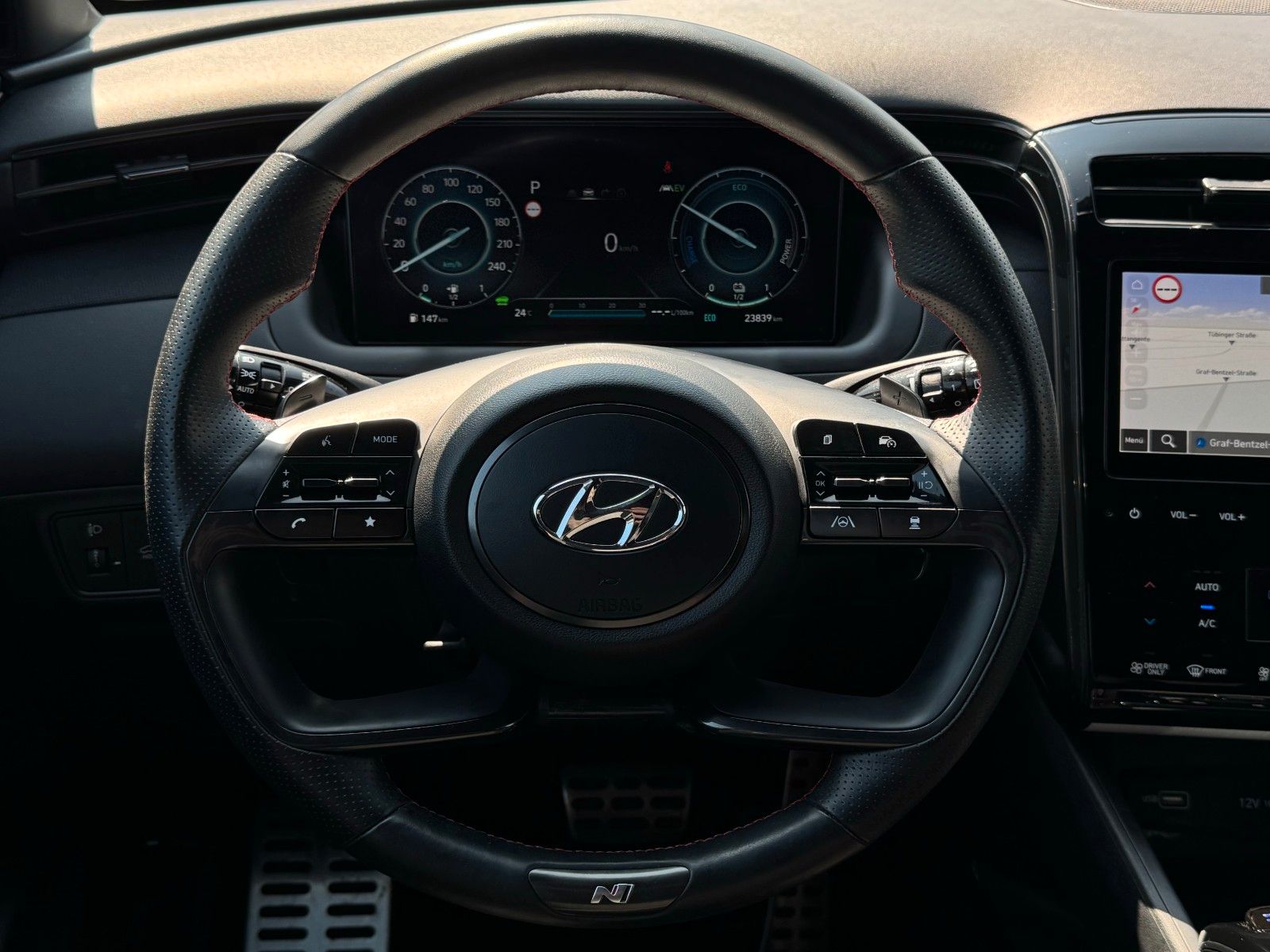 Fahrzeugabbildung Hyundai Tucson 1.6 T-GDI N Line PHEV 4WD PANO KRELL CAM
