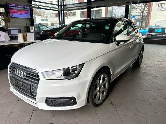 Audi A1 Sportback*NAVI*SHZ*EINPARKHILFE*STANDHEIZUNG*