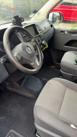 Volkswagen T5 Caravelle - 11