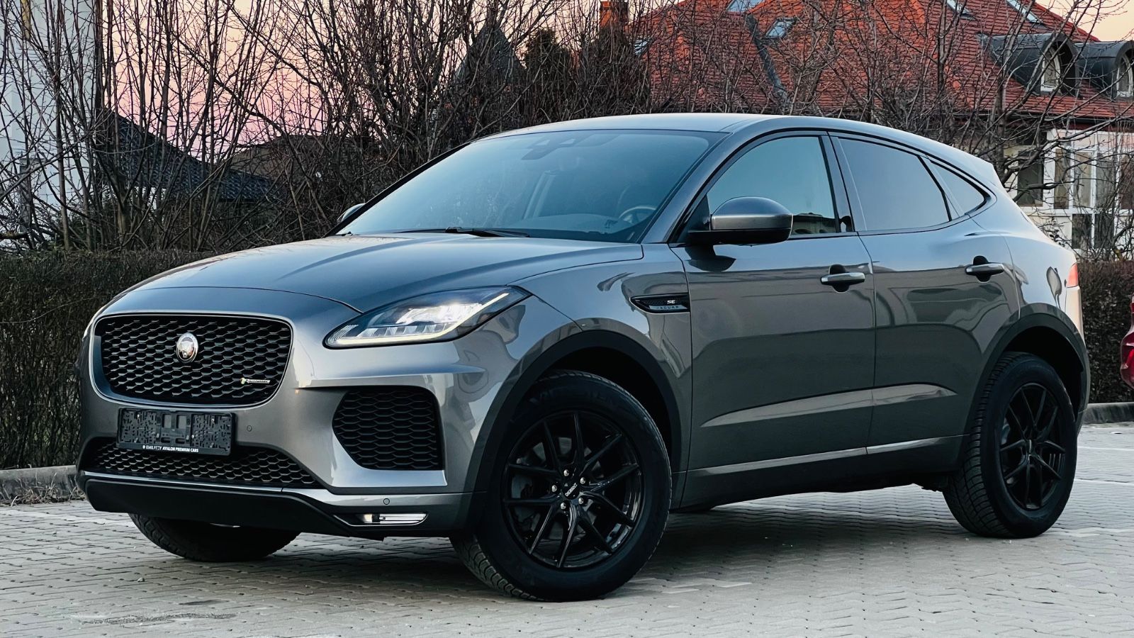 JAGUAR F-Pace