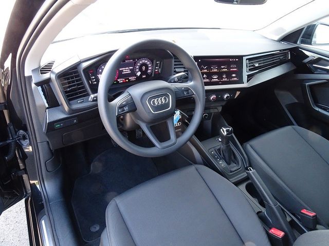 A1 Sportback 30 TFSI S-tronic advanced
