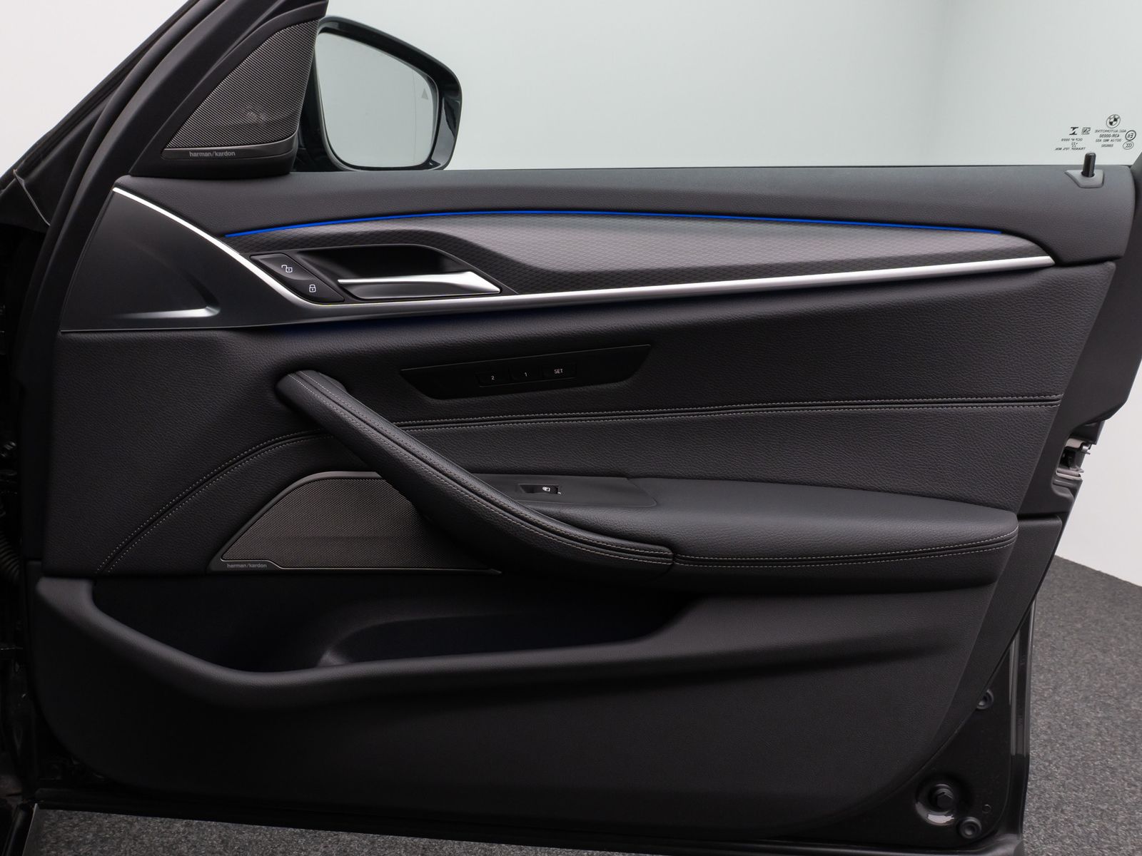 Fahrzeugabbildung BMW 540d xD M Sport Pro Kamera HUD DAB H/K AHK Alarm