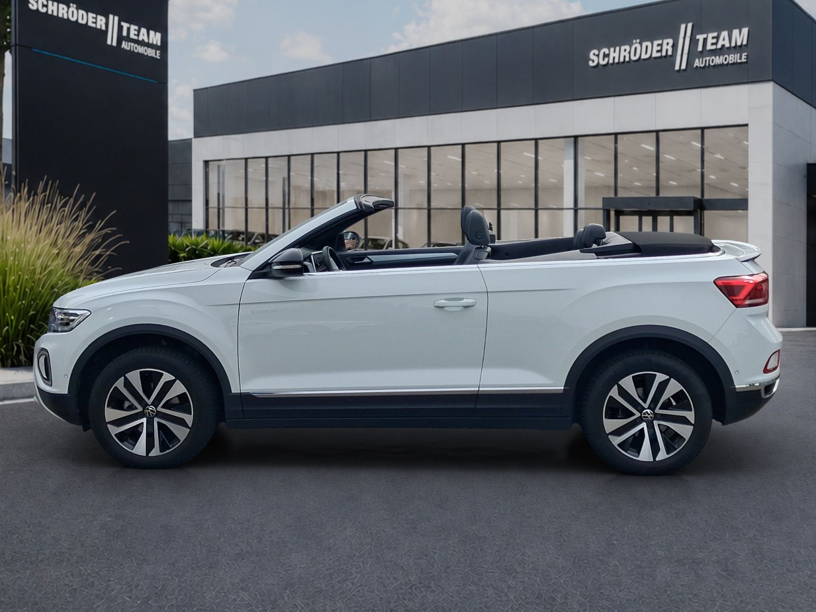 Volkswagen T-Roc Cabriolet 1.5 l TSI DSG Style side lane A foto 2