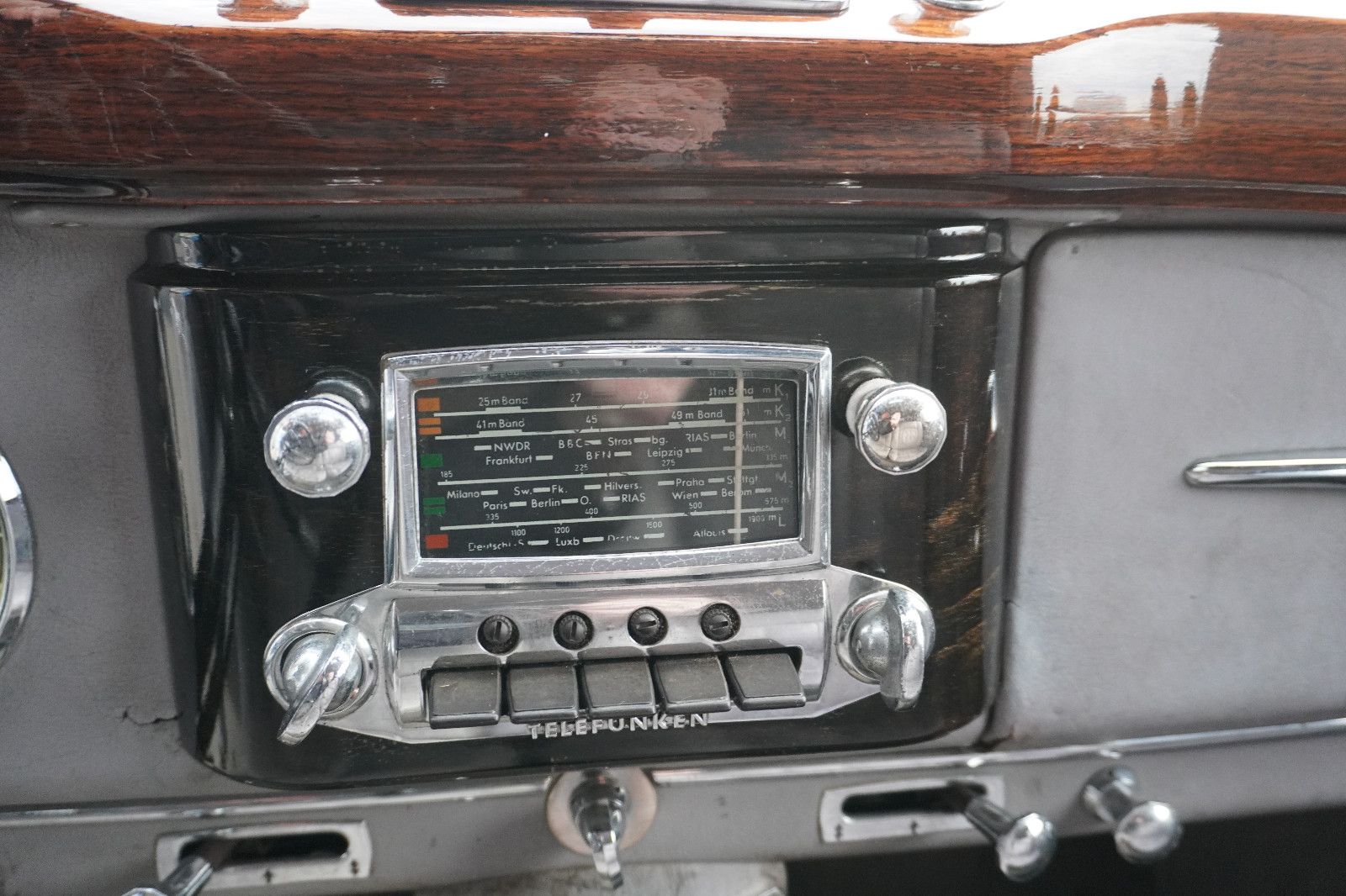 Fahrzeugabbildung Mercedes-Benz 220 A Cabriolet