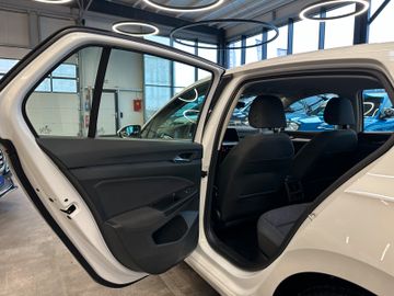 Volkswagen Golf VIII Lim. Life eTSI*Klima*SHZ*Navi*Kamera*