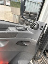 Fahrzeugabbildung Mercedes-Benz Atego 818 L Koffer LBW Motorschaden
