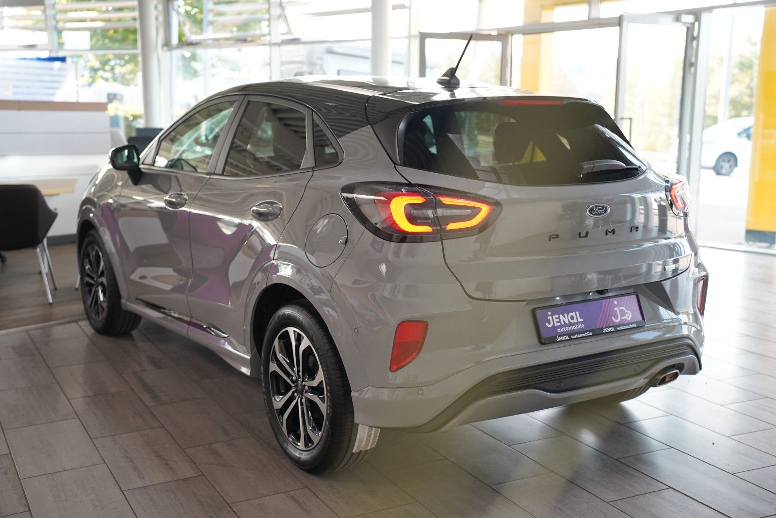 Fahrzeugabbildung Ford Puma ST-Line