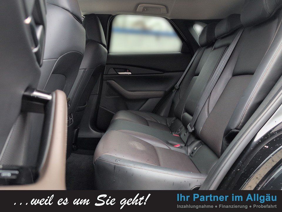 Fahrzeugabbildung Mazda CX-30 SKY-X 180 SELECTION BOSE DESIG/ACT-P LEDER