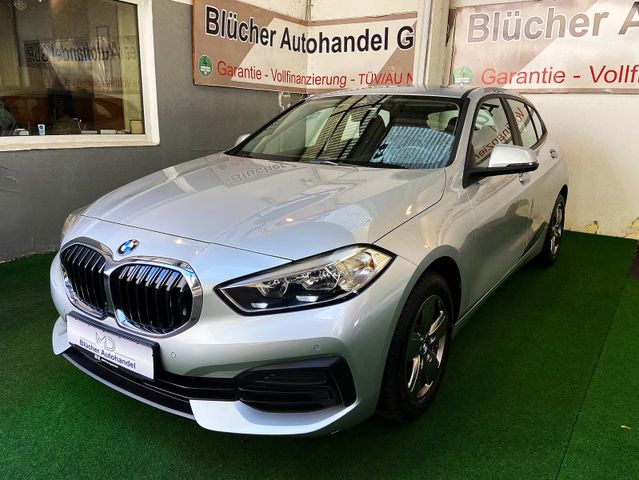 BMW 118 i Luxury Line Automatik PDC V&H Navi LED