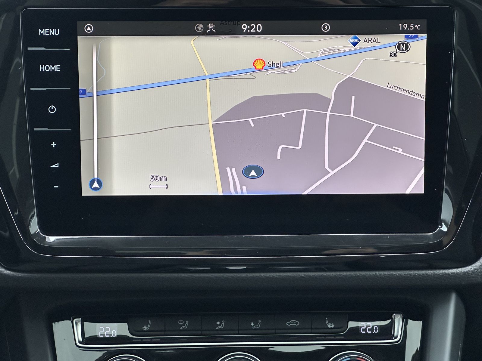 Fahrzeugabbildung Volkswagen Touran 2.0 TDI DSG Highline NAV+LED+ACC+PANO+KAM