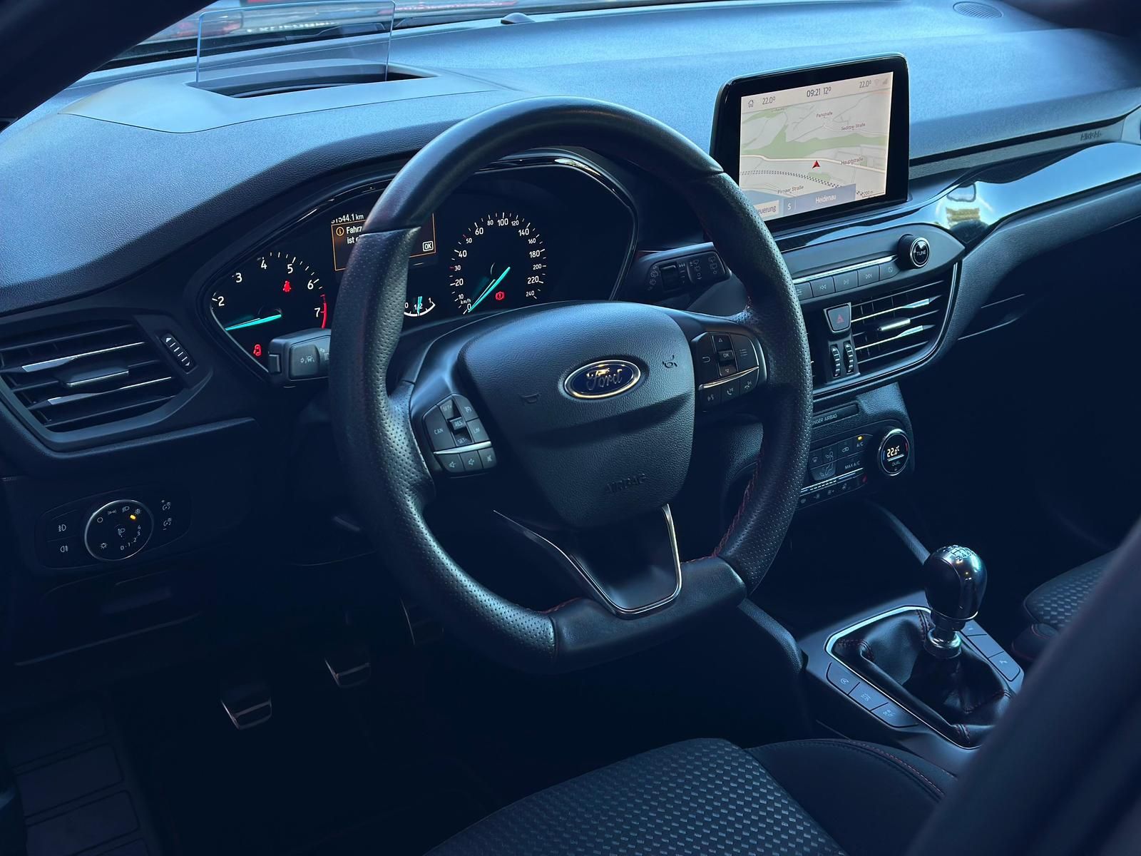 FORD Focus 1.0 EB ST LINE X *HUD#SHZ#LH#FH#LED#TEMP - Image 21