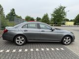 Mercedes-Benz E 200 AVANTGARDE Autom. AVANTGARDE - : Privatanbieter, Auto