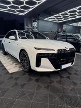 BMW 740d xDrive M | Executive Full Option | Sky  - BMW 740 aus 2025