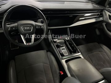 Audi Q8 - 8