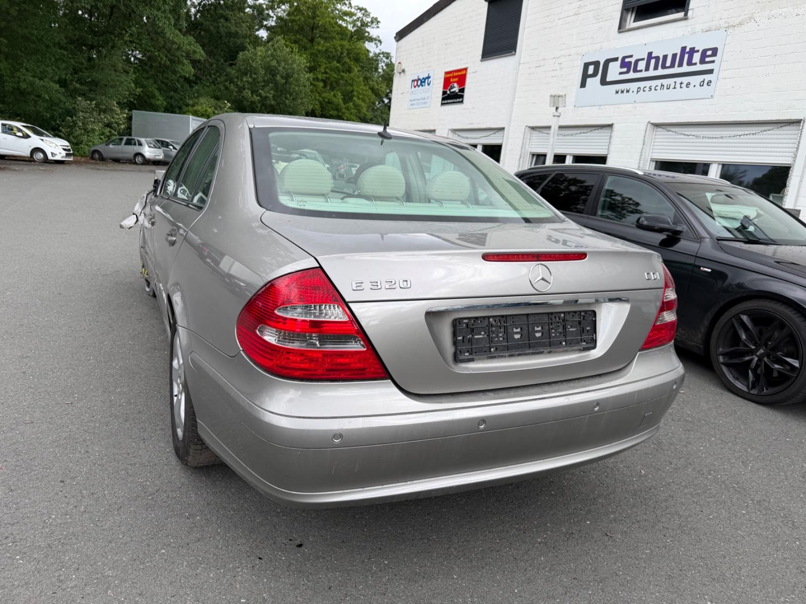 Mercedes-Benz E 320 CDI Automatik *79000km*