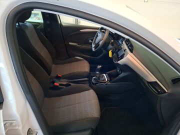 Bild 13 Opel Corsa Musikstreaming DAB Spurhalteass. Verkehrsz