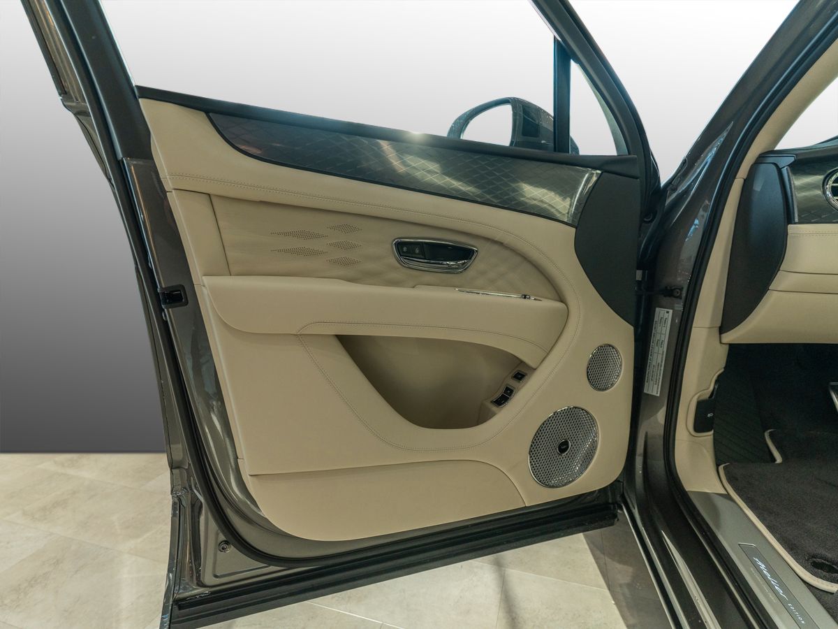 Bentley Bentayga - Bild 11