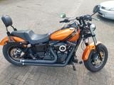 Harley-Davidson Fat Bob Heckumbau - Offers