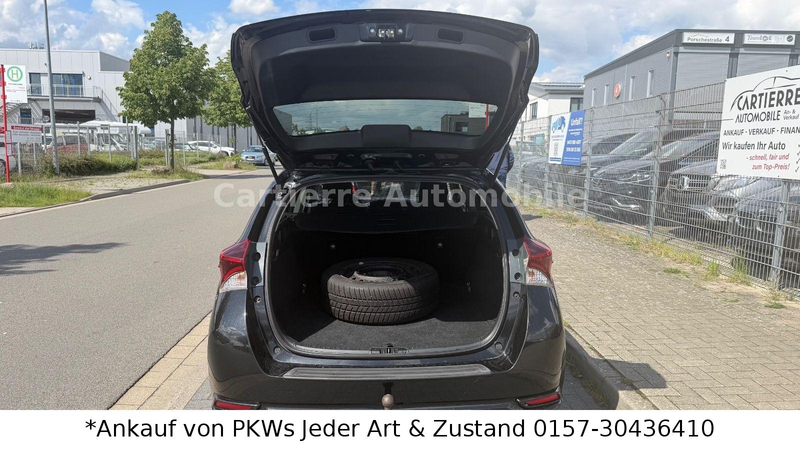 Toyota Auris 2015 — photo 9