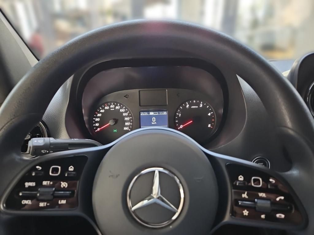 Fahrzeugabbildung Mercedes-Benz Sprinter 317 Kasten L3H2 Schwingsitz 360°SHZ Nav