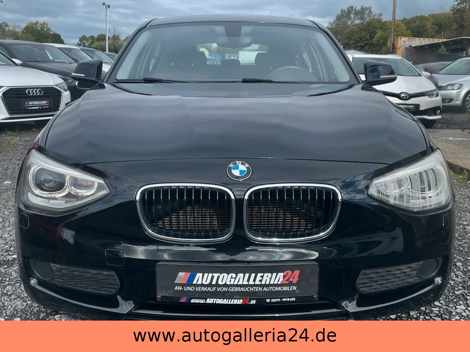 Fahrzeugabbildung BMW 118d 5-Türer Automatik Xenon PDC SZH SCHECKHEFT