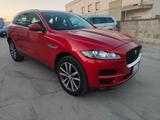 Jaguar F-Pace 2.0 D 180 CV AWD aut. Prestige - Jaguar F-Pace Kombi Gebrauchtwagen