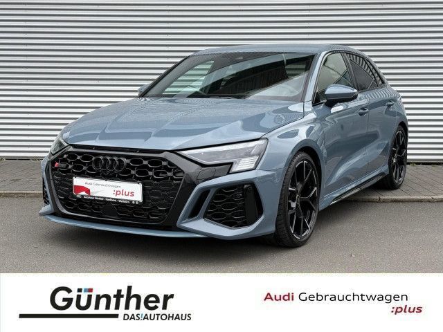 Audi RS 3 Sportback +WINTERRÄDE+SPORTABGAS+HUD+MATRIX