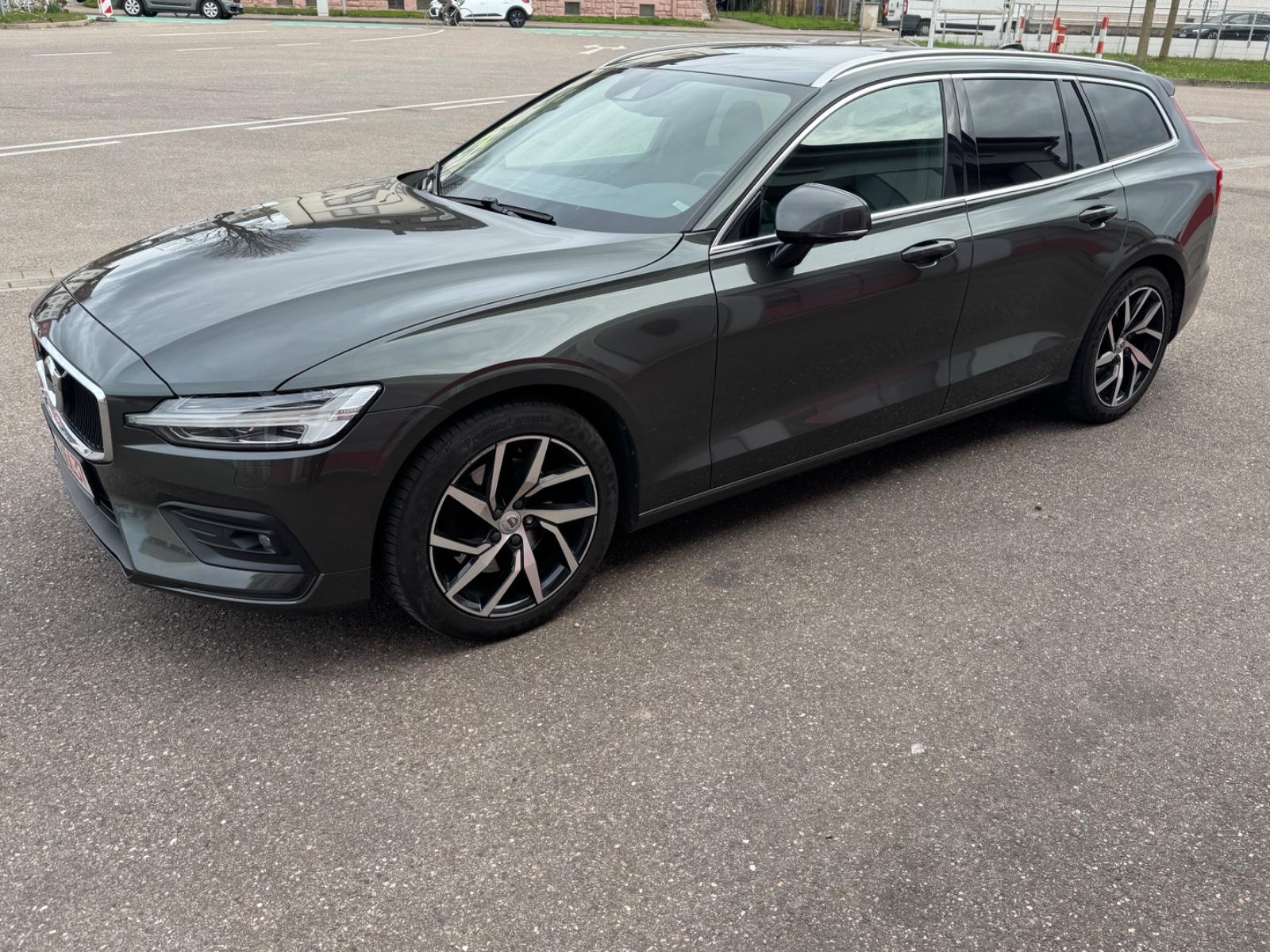 Volvo V60 Kombi Leder Sitzheiz Kamera Radar AHK D4 140